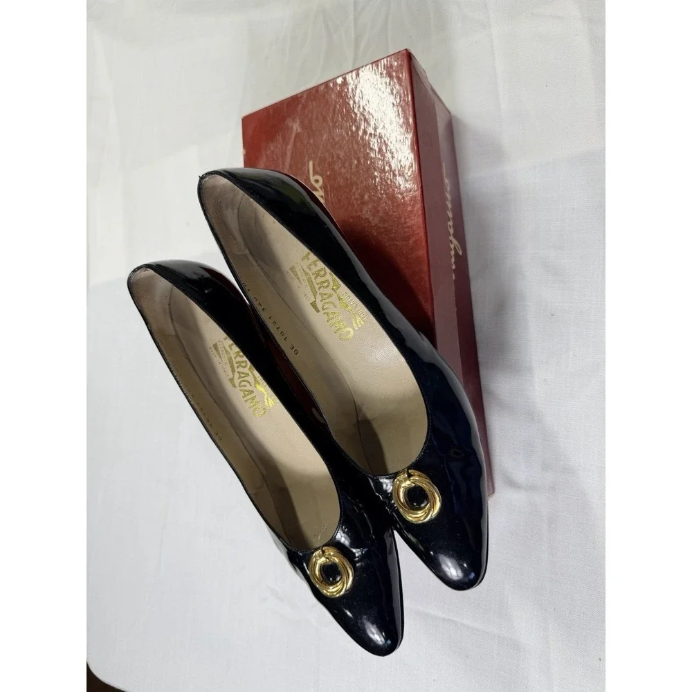 Salvatore Ferragamo tem salvatore